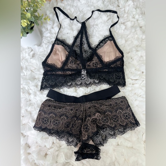 Black Nude Lace Lingerie Set | Bralette & Shorts | M/L Sexy Nightwear - Picture 7 of 11